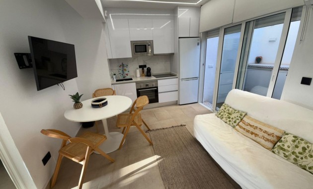 Venta - Bungalow -
Torrevieja - Miramar - Torre del Moro