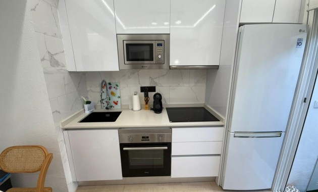 Venta - Bungalow -
Torrevieja - Miramar - Torre del Moro