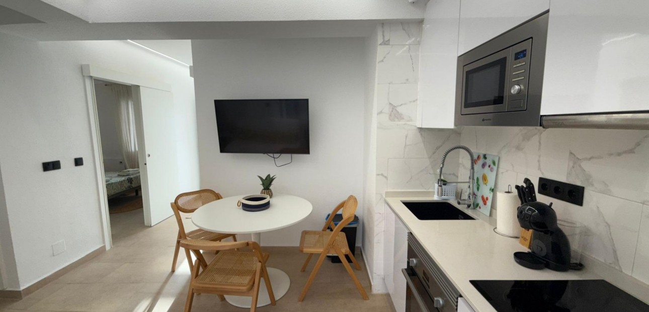 Venta - Bungalow -
Torrevieja - Miramar - Torre del Moro