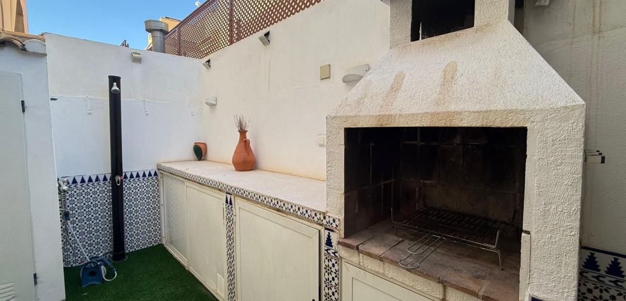 Venta - Bungalow -
Torrevieja - Miramar - Torre del Moro