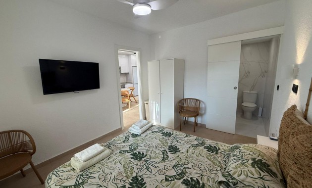 Venta - Bungalow -
Torrevieja - Miramar - Torre del Moro