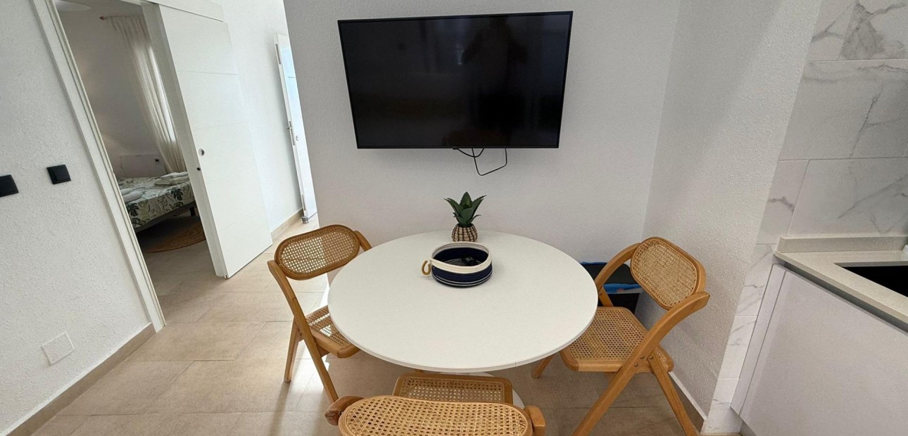 Venta - Bungalow -
Torrevieja - Miramar - Torre del Moro