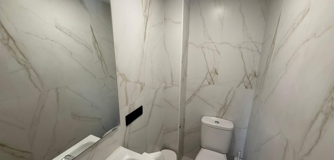 Venta - Bungalow -
Torrevieja - Miramar - Torre del Moro
