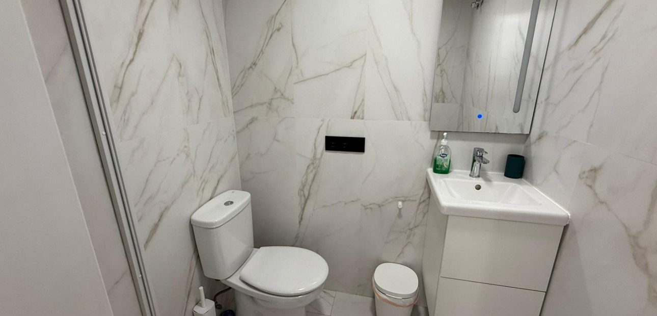 Venta - Bungalow -
Torrevieja - Miramar - Torre del Moro