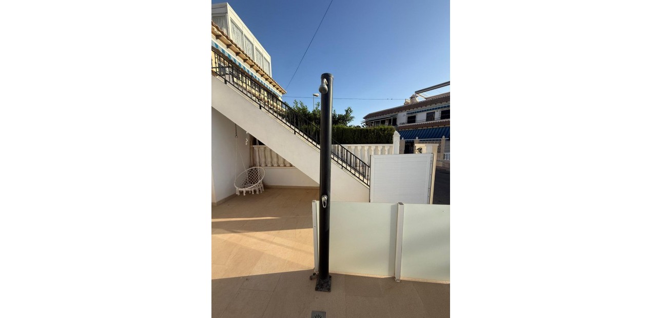 Venta - Bungalow -
Torrevieja - Miramar - Torre del Moro