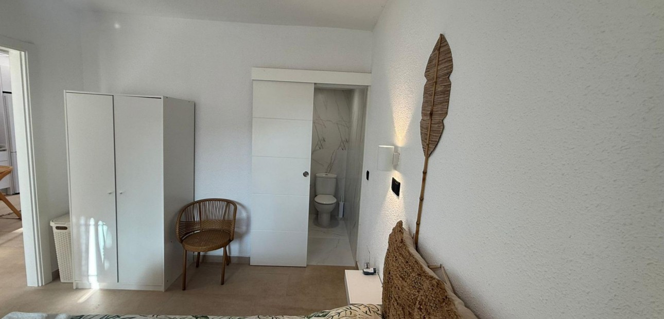Venta - Bungalow -
Torrevieja - Miramar - Torre del Moro
