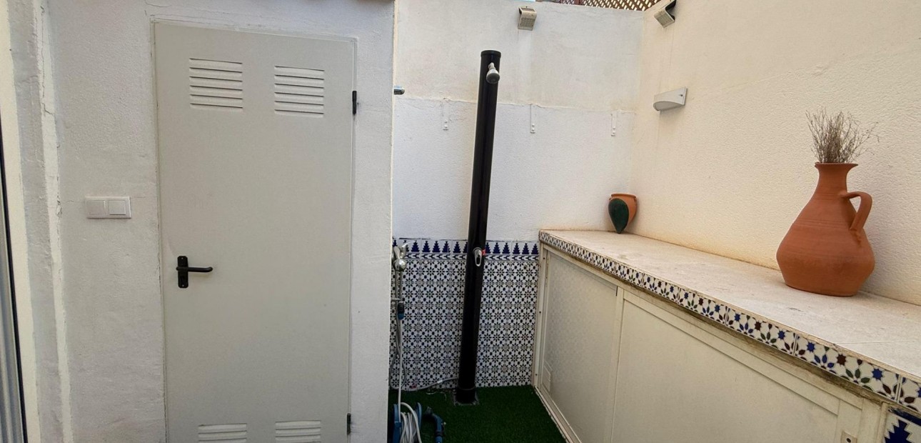 Venta - Bungalow -
Torrevieja - Miramar - Torre del Moro