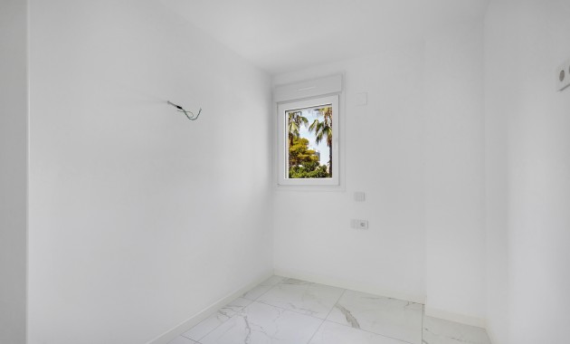 Venta - Apartamento / piso -
Torrevieja - Punta Prima