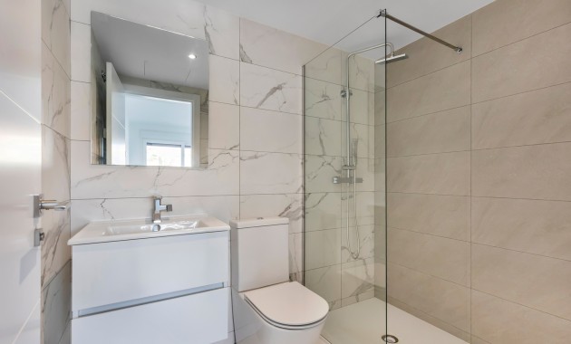 Venta - Apartamento / piso -
Torrevieja - Punta Prima