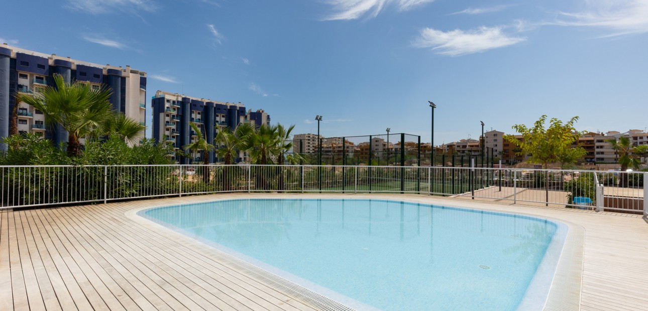 Venta - Apartamento / piso -
Torrevieja - Punta Prima