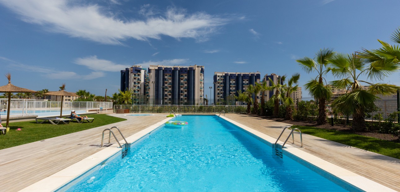 Venta - Apartamento / piso -
Torrevieja - Punta Prima