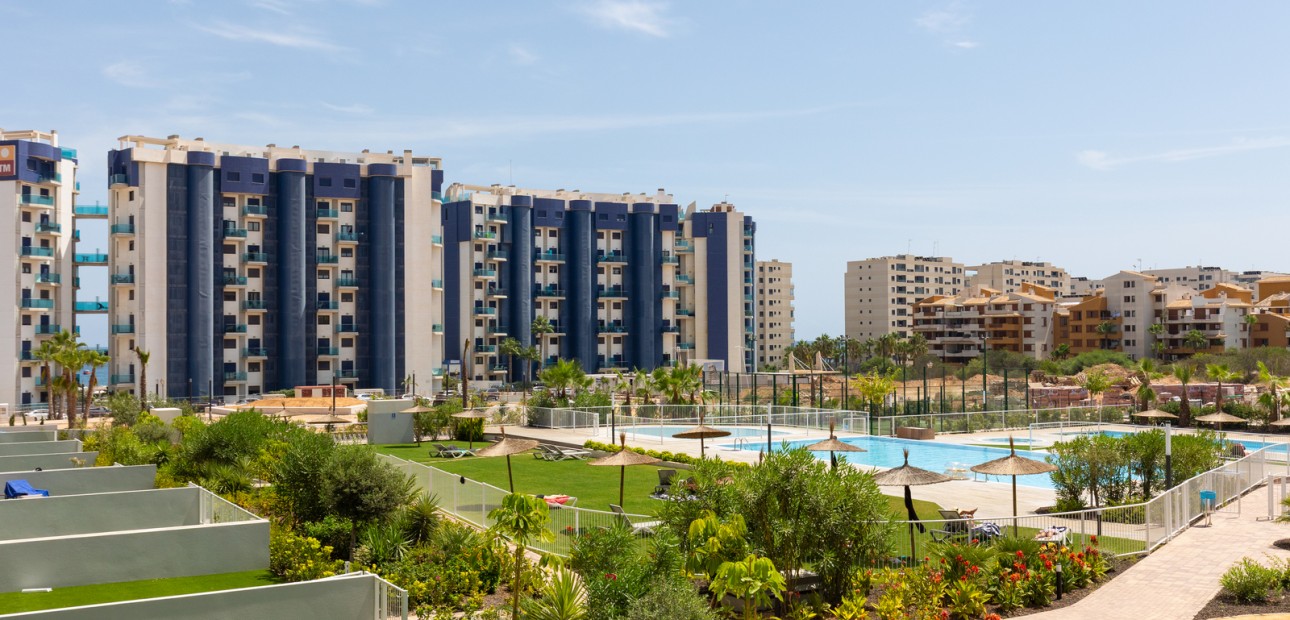 Venta - Apartamento / piso -
Torrevieja - Punta Prima