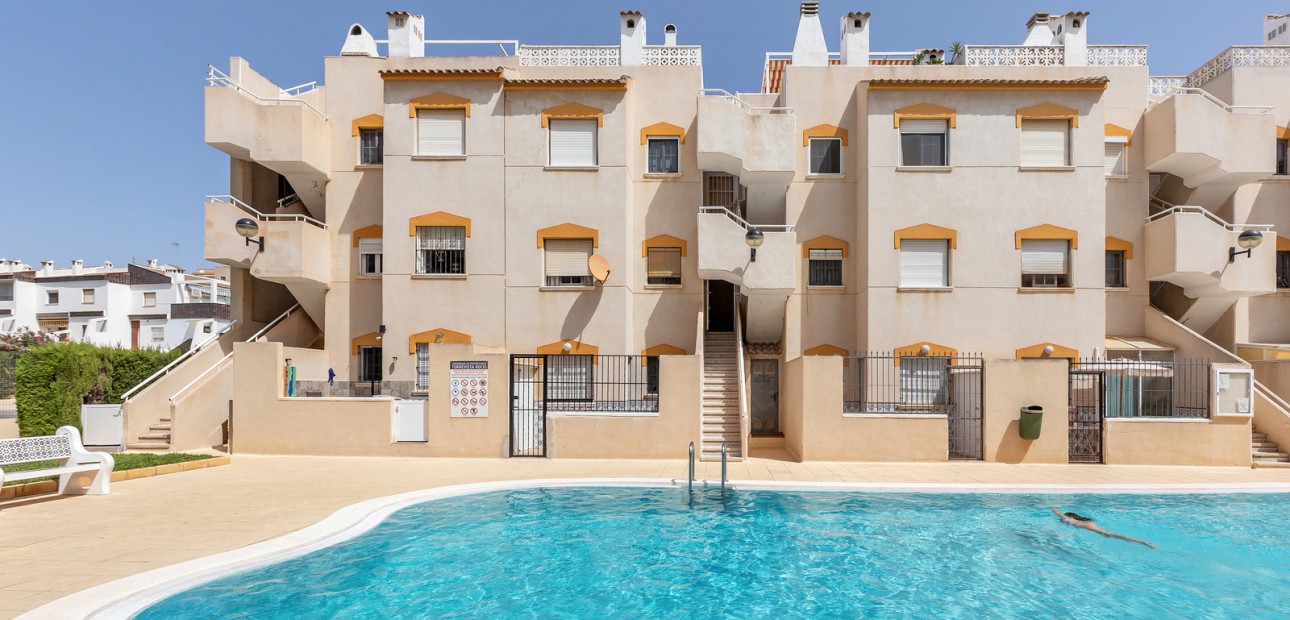 Venta - Apartamento / piso -
Torrevieja - Rocio del Mar