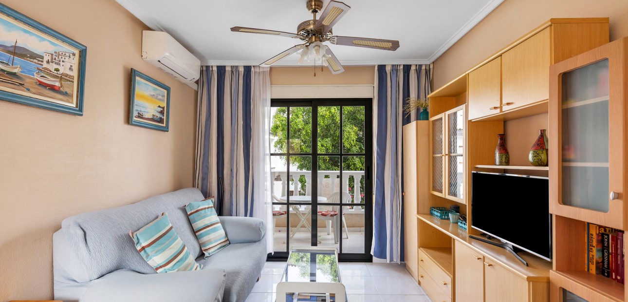 Venta - Apartamento / piso -
Torrevieja - Rocio del Mar