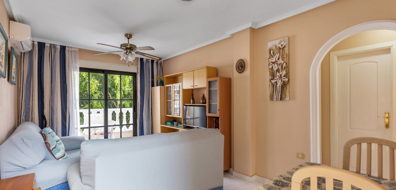 Venta - Apartamento / piso -
Torrevieja - Rocio del Mar