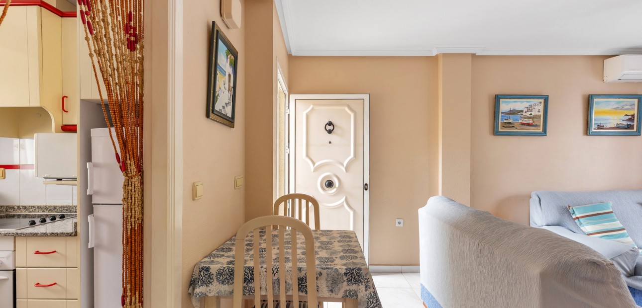 Venta - Apartamento / piso -
Torrevieja - Rocio del Mar