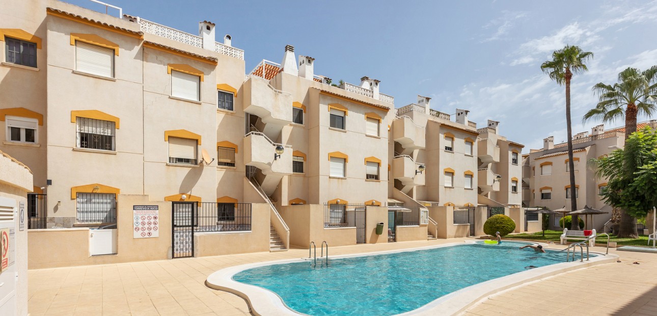 Venta - Apartamento / piso -
Torrevieja - Rocio del Mar