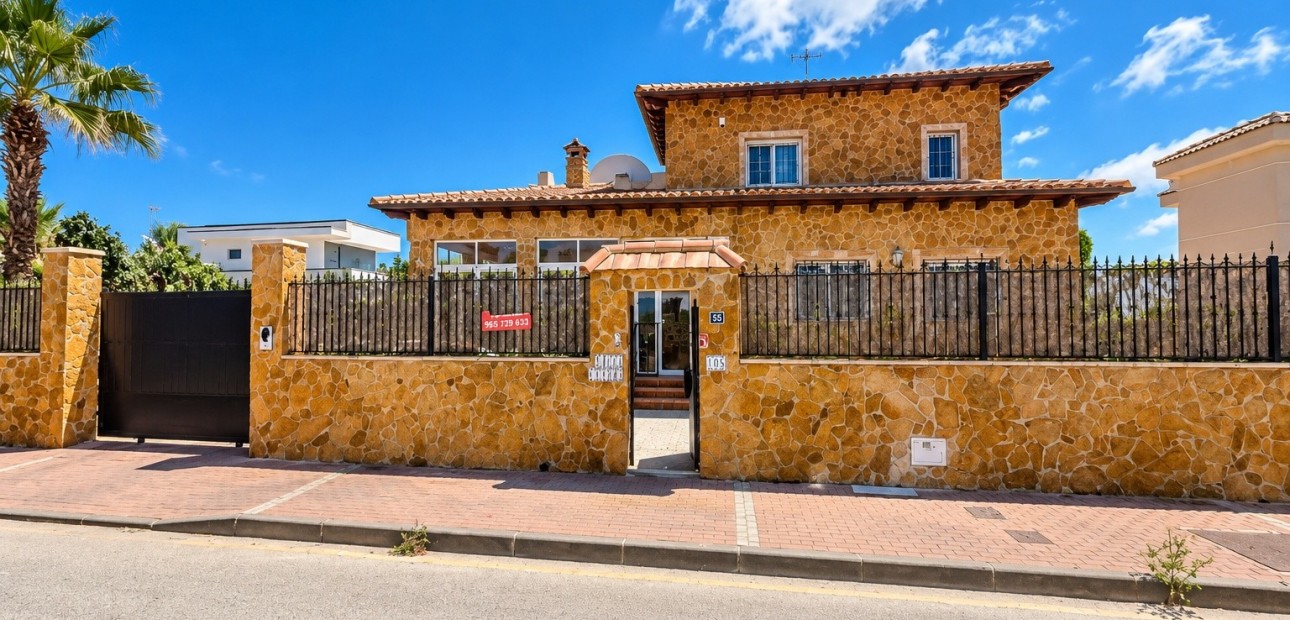 Venta - Detached Villa -
San Fulgencio - La Escuera