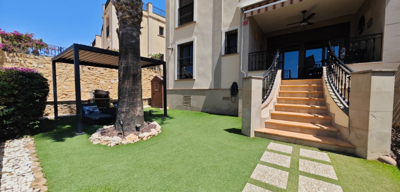 Venta - Apartamento / piso -
Algorfa - La Finca Golf Resort