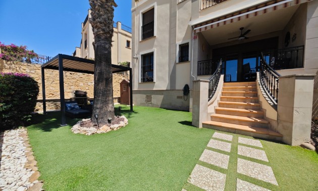 Venta - Apartamento / piso -
Algorfa - La Finca Golf Resort