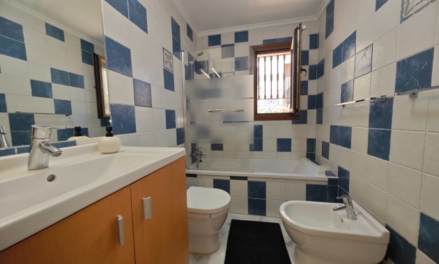 Venta - Apartamento / piso -
Algorfa - La Finca Golf Resort