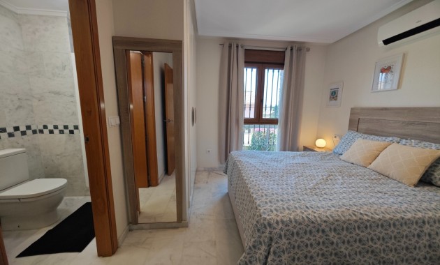 Venta - Apartamento / piso -
Algorfa - La Finca Golf Resort
