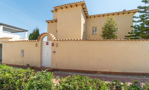 Venta - Villa -
Torrevieja - La Mata