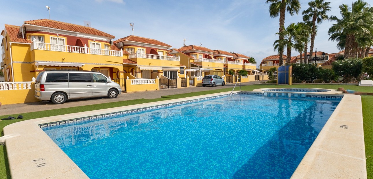 Venta - Adosado -
Torrevieja - Torretas