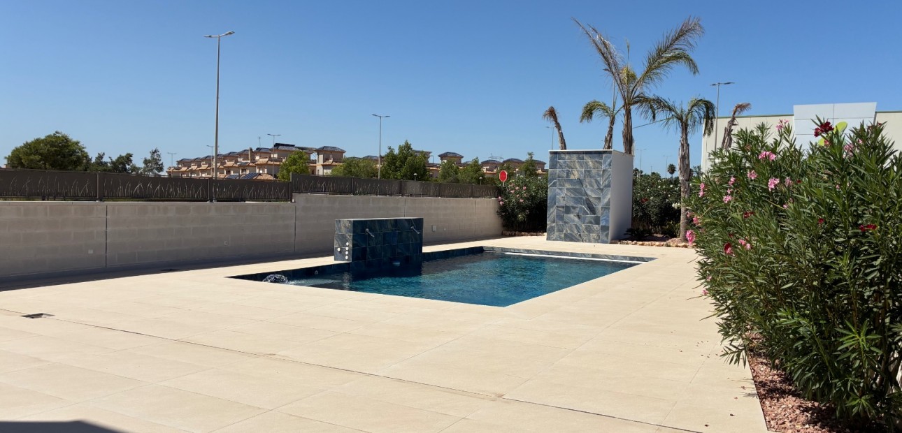 Nieuwbouw - Laguna Azul Villa -
Los Montesinos - La herrada