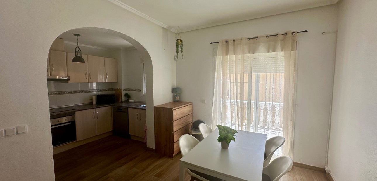 Herverkoop - Town house -
Ciudad Quesada - Doña Pepa