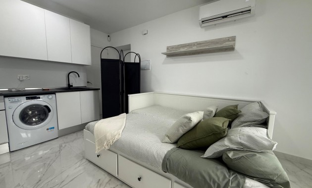 Herverkoop - Studio -
Rojales - Ciudad Quesada