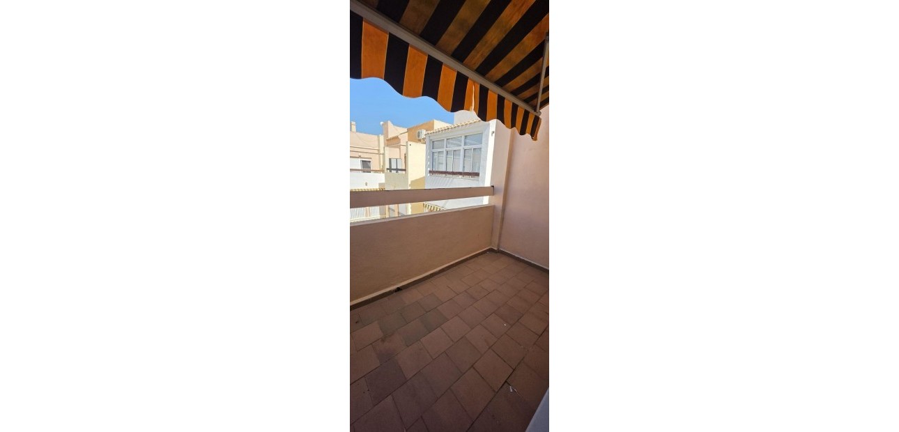Herverkoop - Appartement / flat -
Torrevieja - Acequion