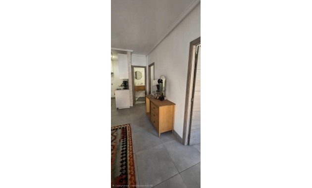Herverkoop - Appartement / flat -
Torrevieja - Acequion
