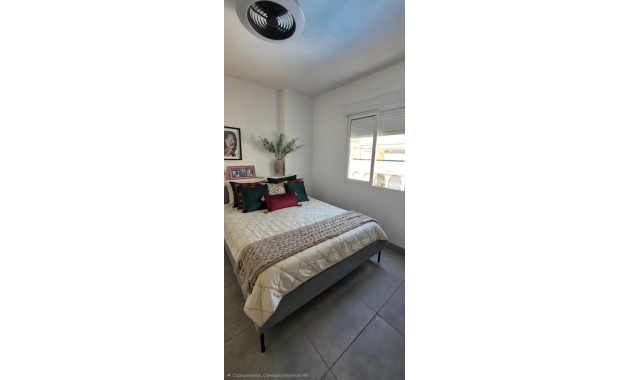 Herverkoop - Appartement / flat -
Torrevieja - Acequion