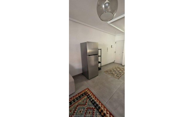 Herverkoop - Appartement / flat -
Torrevieja - Acequion