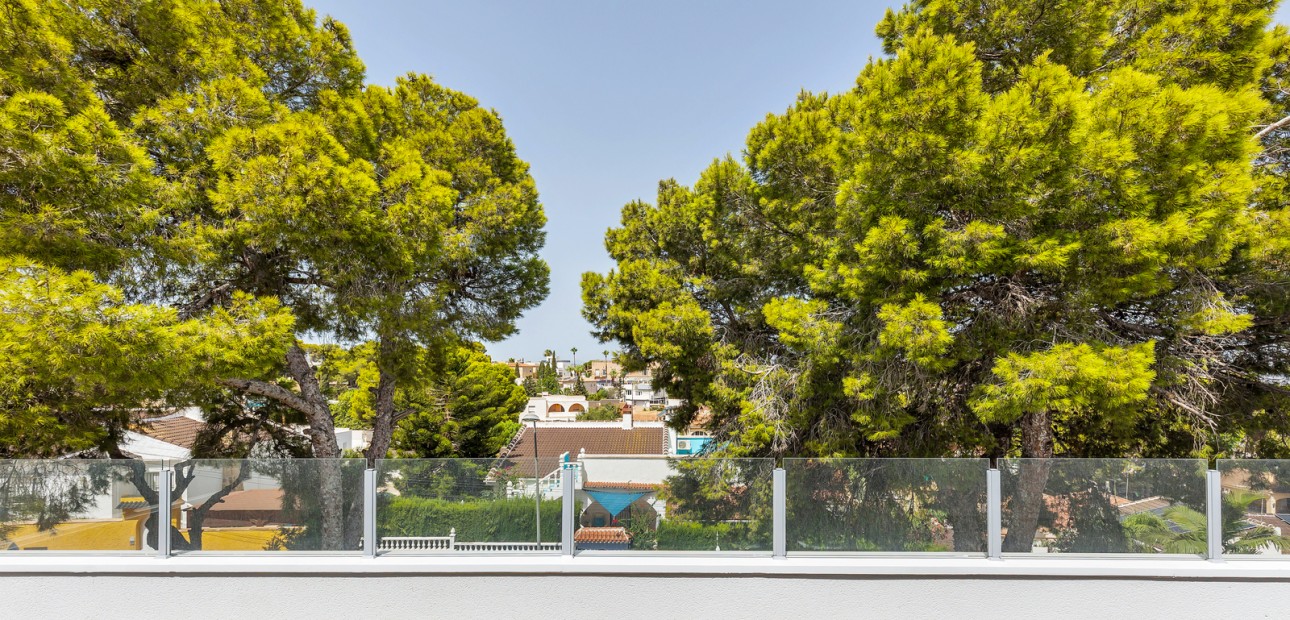 Herverkoop - Detached Villa -
Torrevieja - Los Balcones