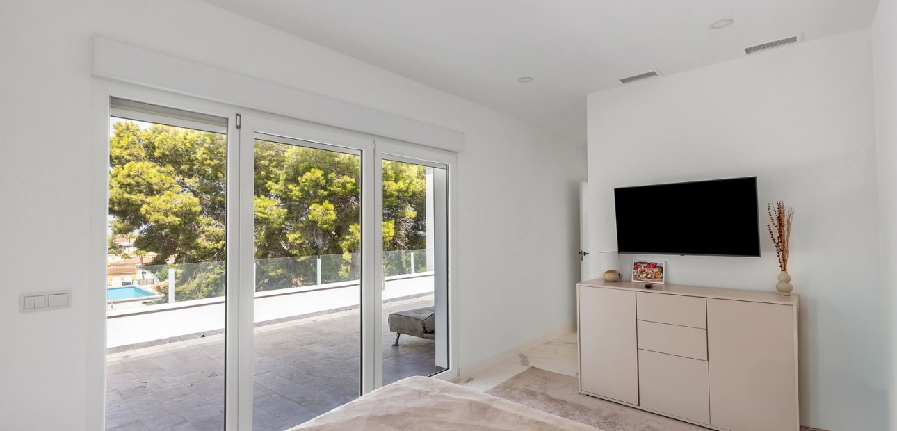 Herverkoop - Detached Villa -
Torrevieja - Los Balcones