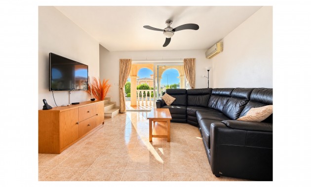 Herverkoop - Detached Villa -
La Marina - La Marina - Urbanization