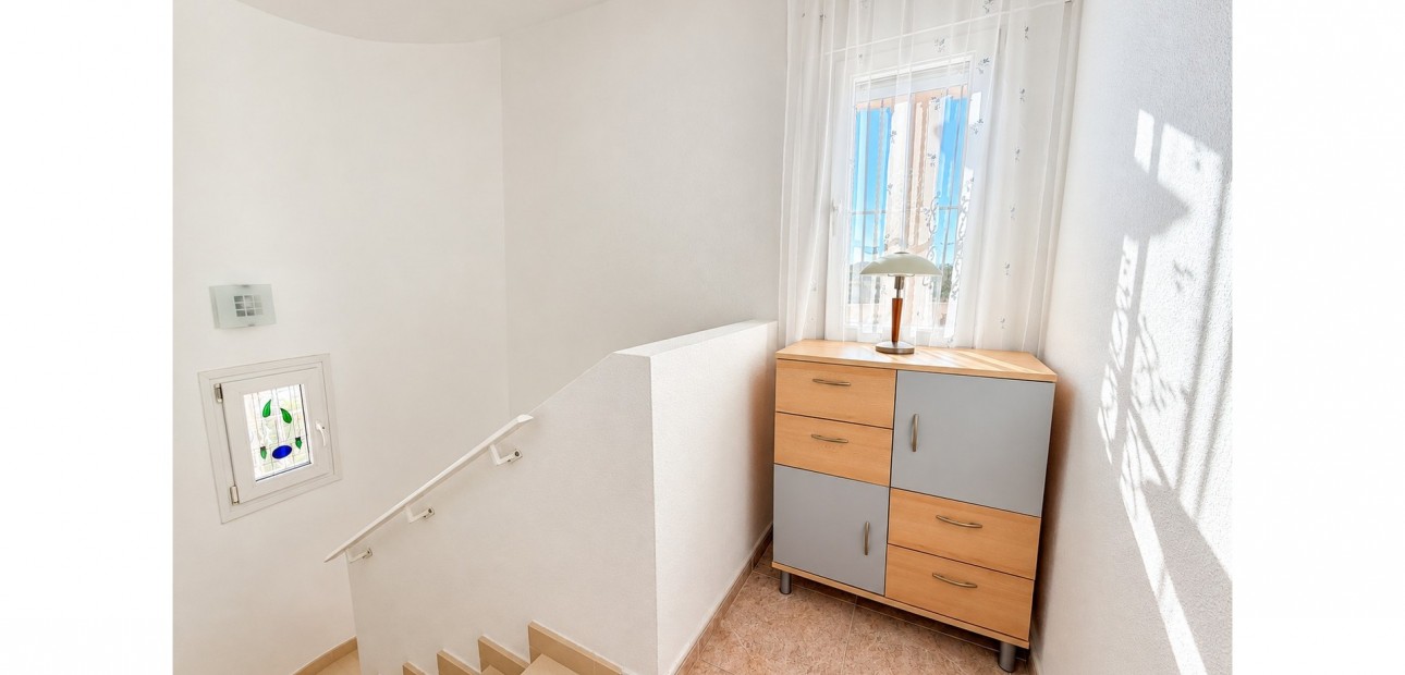 Herverkoop - Detached Villa -
La Marina - La Marina - Urbanization