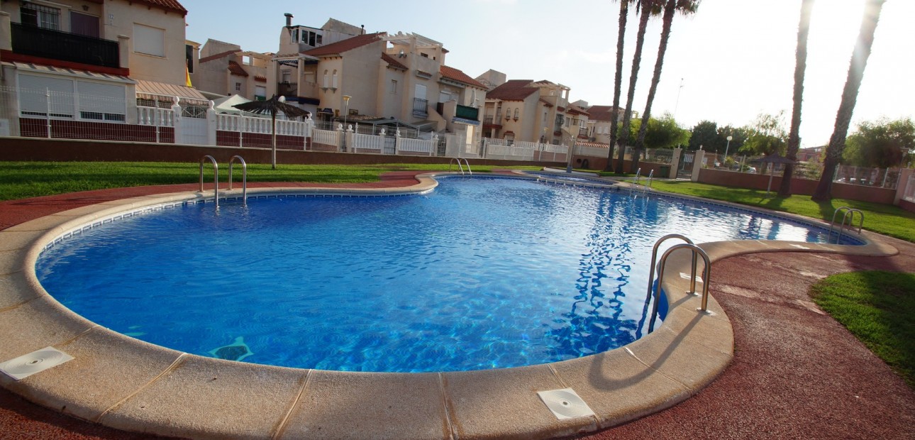 Herverkoop - Appartement / flat -
Orihuela Costa - Playa Flamenca
