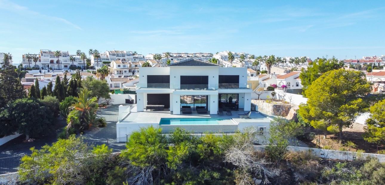 Herverkoop - Detached Villa -
Ciudad Quesada - Altos de Quesada