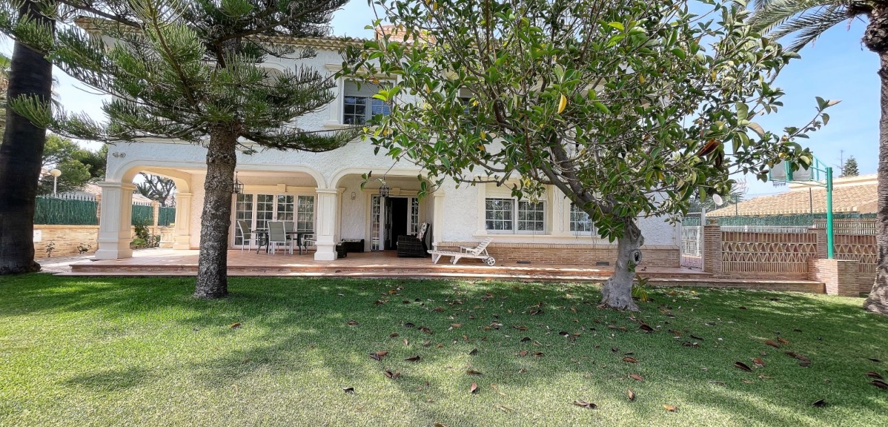 Herverkoop - Detached Villa -
Orihuela Costa - Cabo Roig