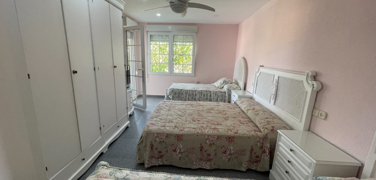 Herverkoop - Detached Villa -
Orihuela Costa - Cabo Roig