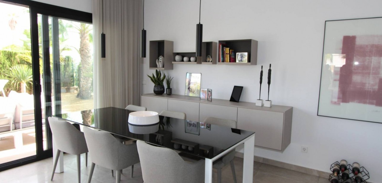 Herverkoop - Detached Villa -
Rojales - Ciudad Quesada