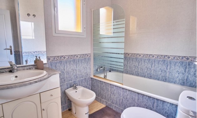 Herverkoop - Detached Villa -
Los Montesinos - La Herrada