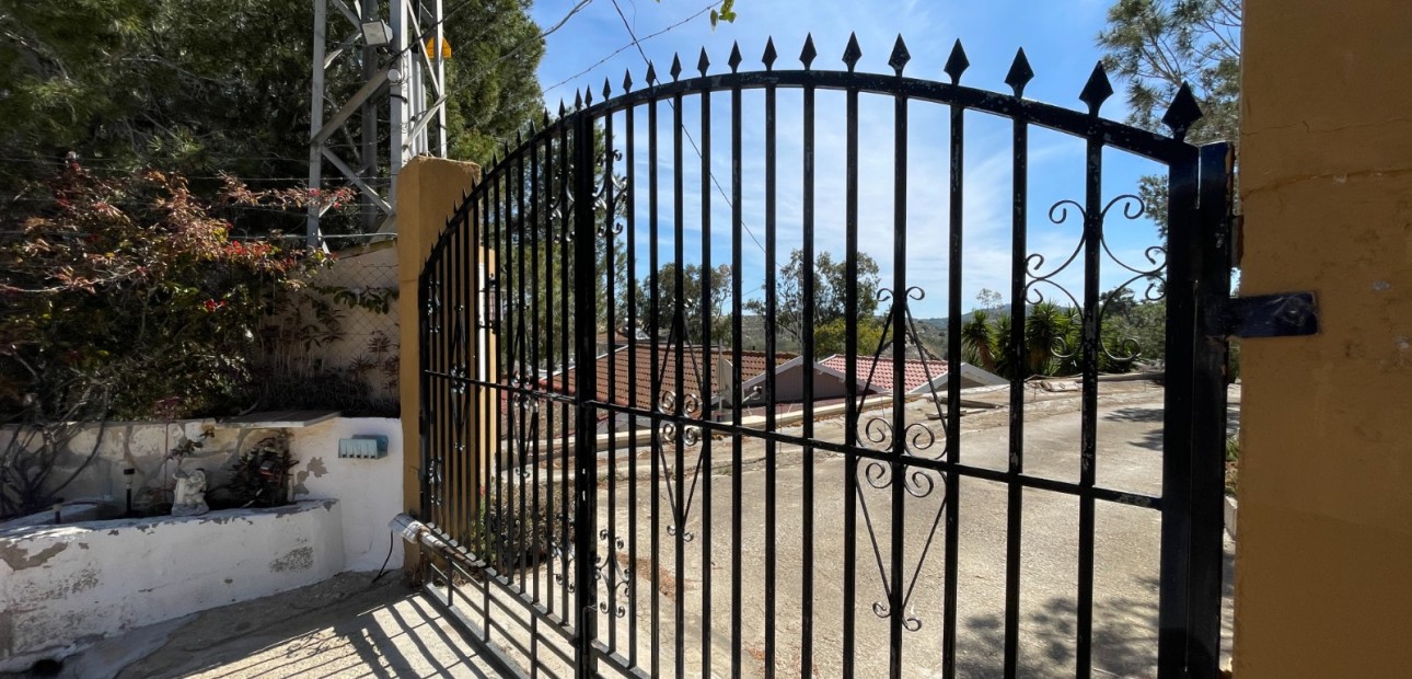 Herverkoop - Detached Villa -
Guardamar del Segura - Valencian Community