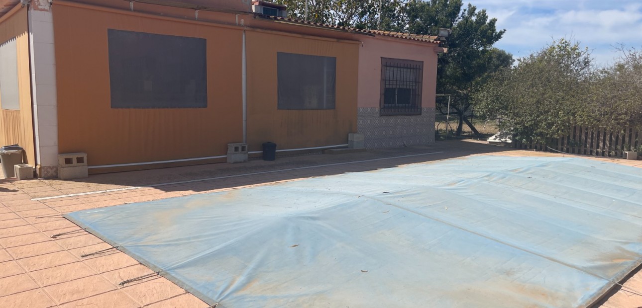 Herverkoop - Detached Villa -
Guardamar del Segura - Valencian Community