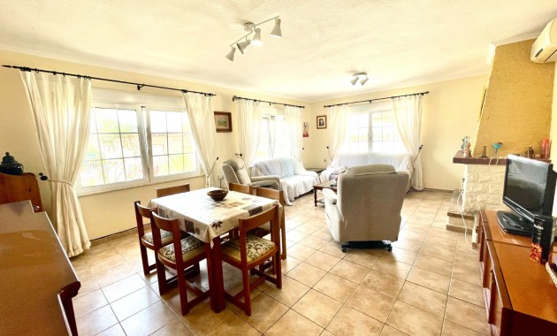 Herverkoop - Detached Villa -
Benijofar - pueblo