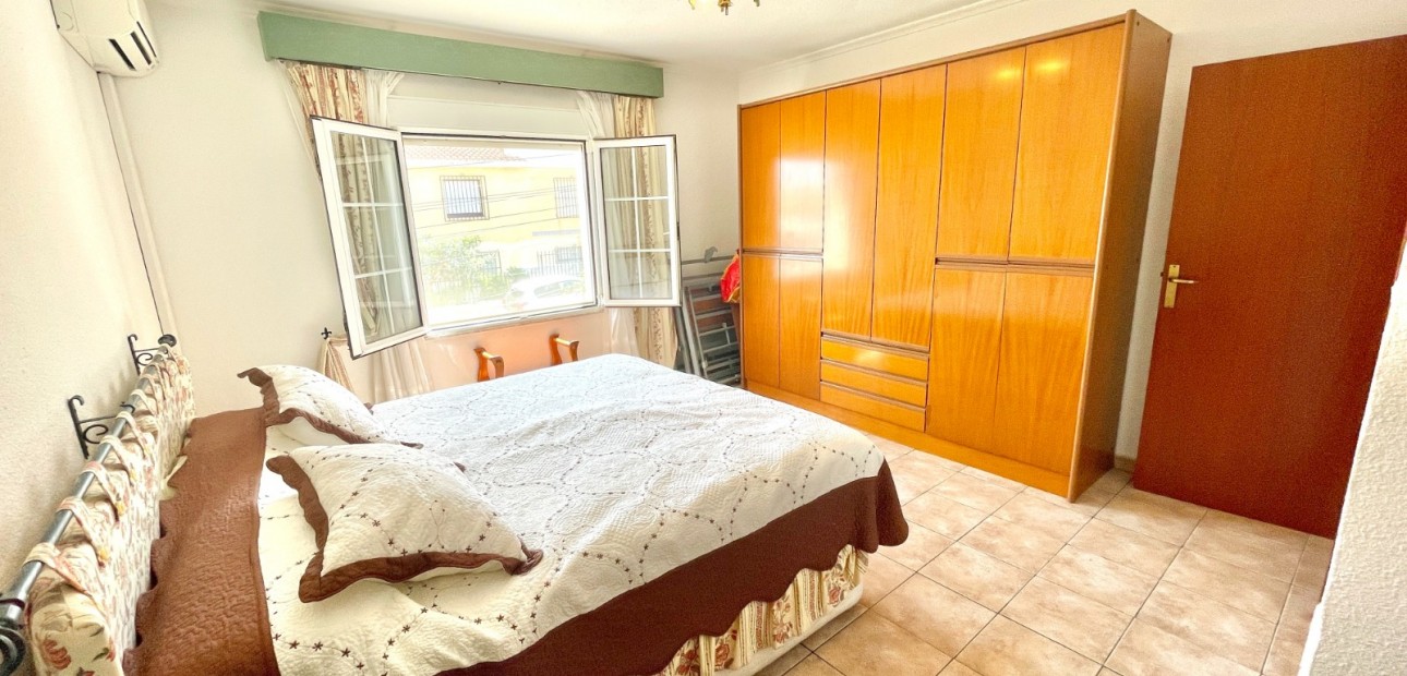 Herverkoop - Detached Villa -
Benijofar - pueblo
