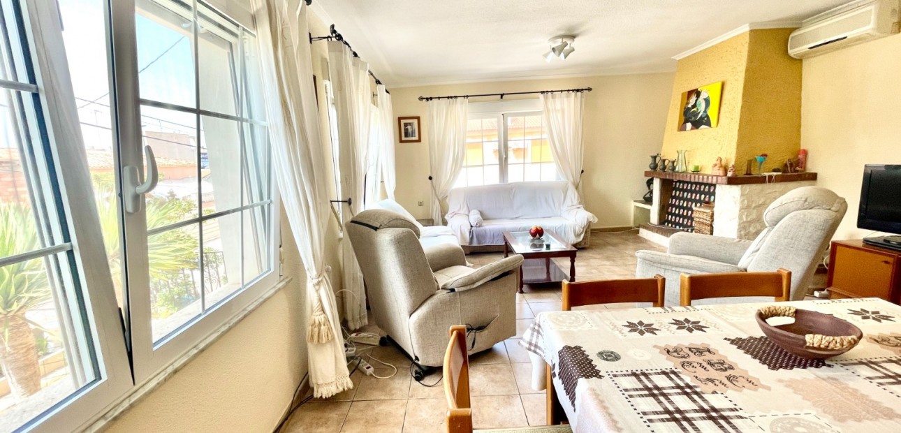 Herverkoop - Detached Villa -
Benijofar - pueblo